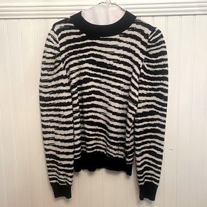 Fab’rik sweater. Animal print. Warm and thick.